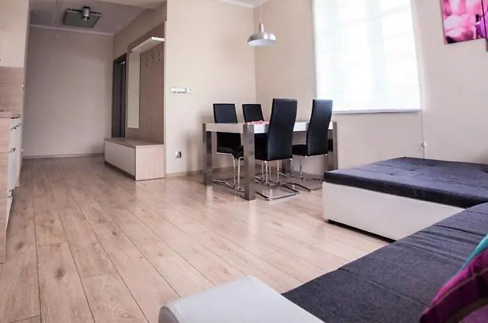 Blue Mare Przy Promenadzie Kolobrzeg